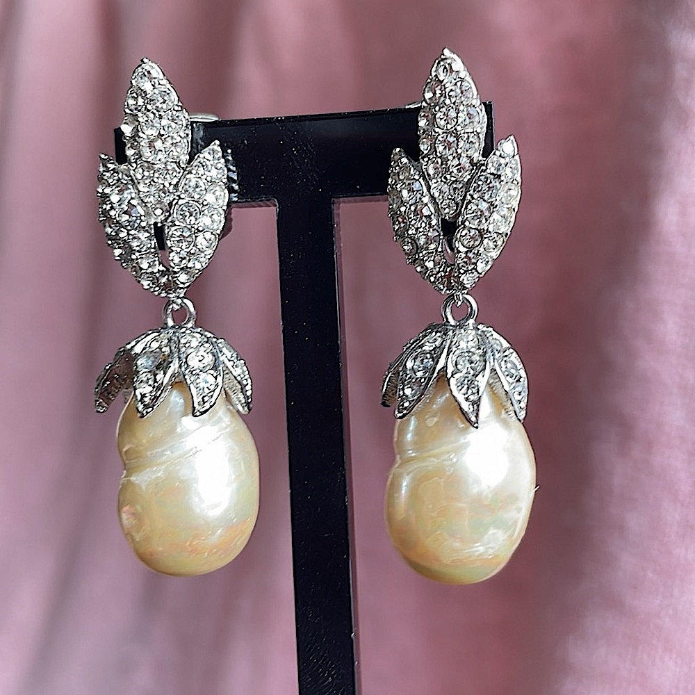 Vintage Ciner Rhinestone And Pearl Clip On Earrings Gorgeous Wedding Worthy 350$